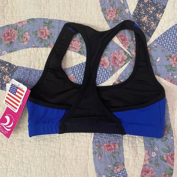 Sports Bra | Women Athleisure Wear | Workout Bra | Athletic Bra | Athleisure Bra - Picture 9 of 9